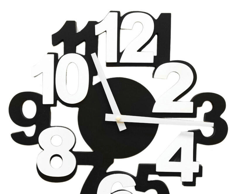 Настенные часы mirron c1415 ЧБ