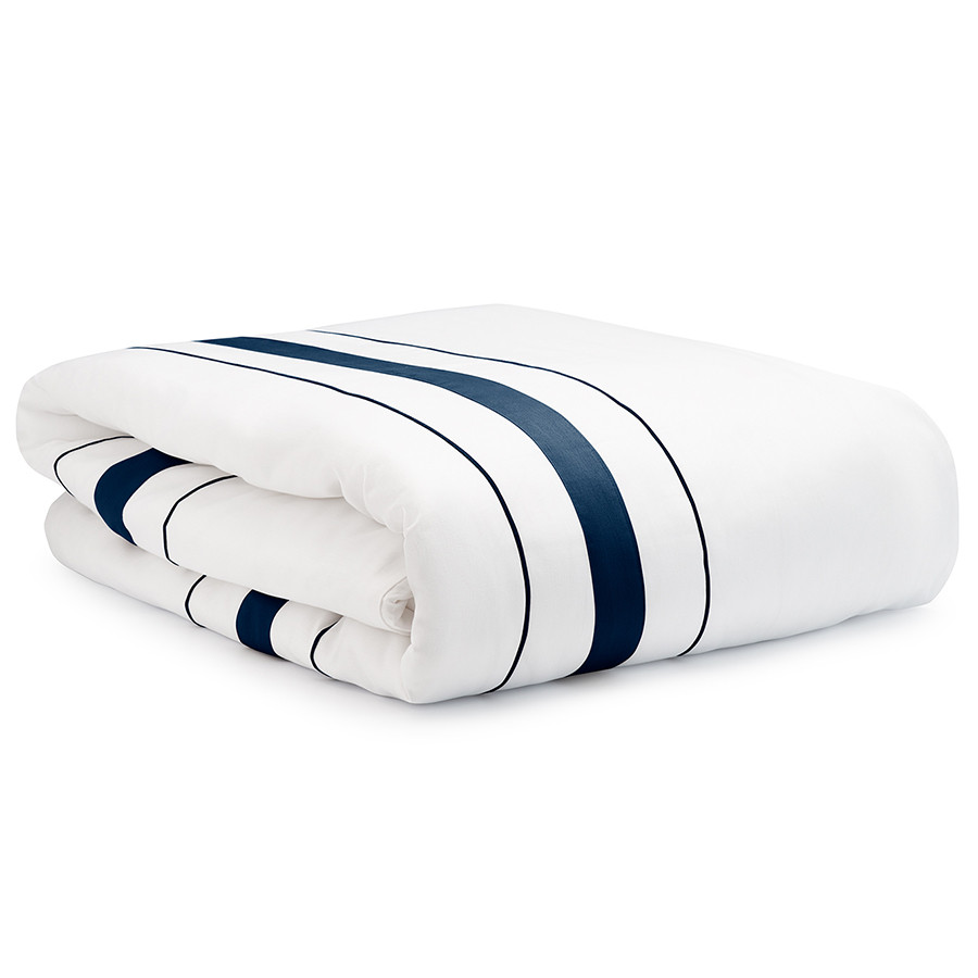 Комплект постельного белья из сатина белого цвета с темно-синим кантом из коллекции essential, 150х200 см