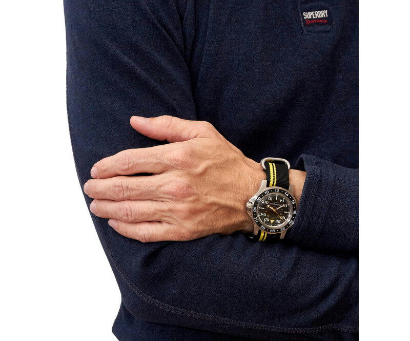 Наручные часы ВОСТОК 2431 (18010Б) ремень текстиль