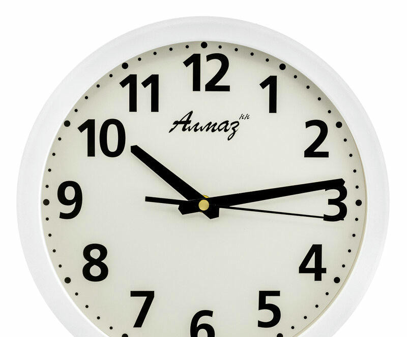 Настенные часы Алмаз В123