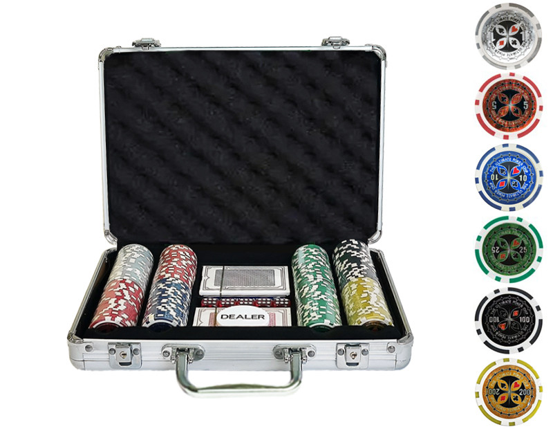 Набор для покера Ultimate на 200 фишек.