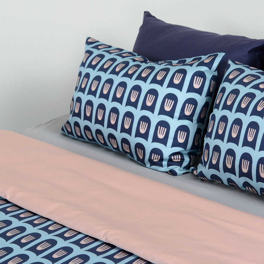 Комплект постельного белья двусторонний из сатина розового и голубого цветов с принтом blossom time из коллекции cuts&pieces