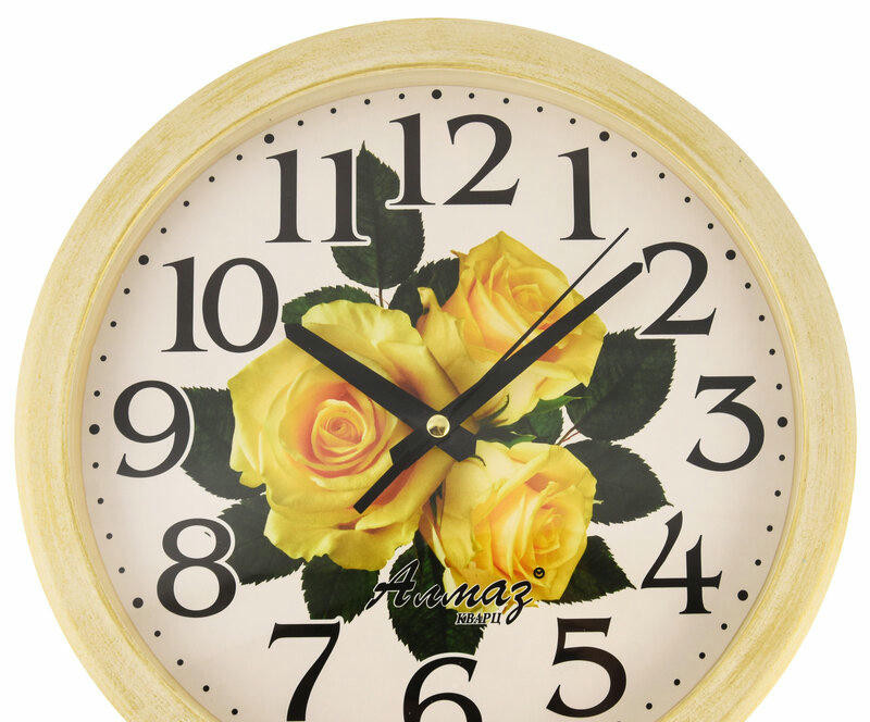 Настенные часы Алмаз В122