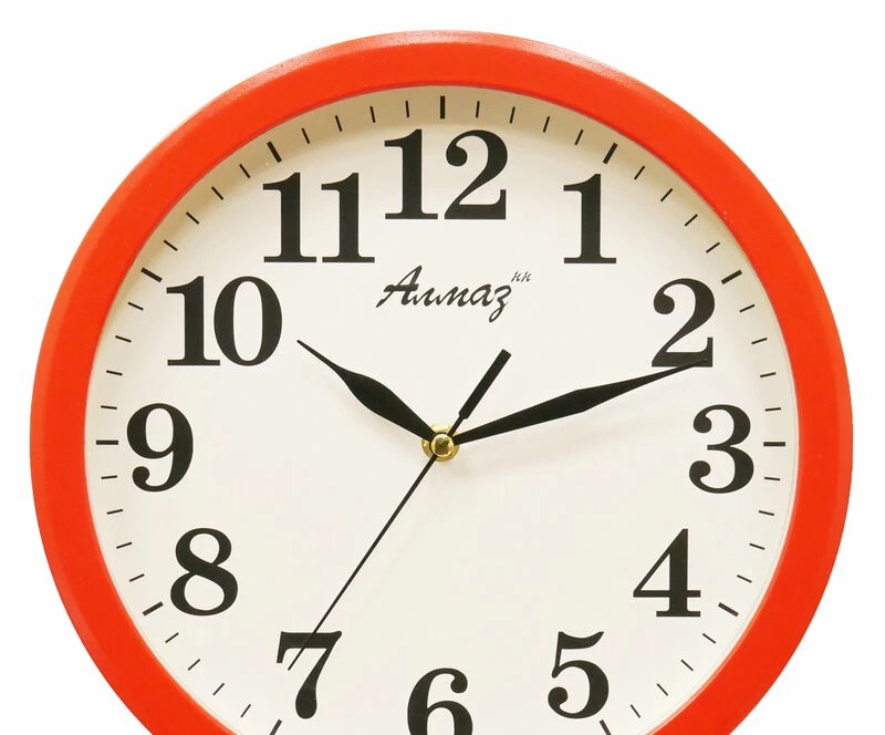 Настенные часы Алмаз 1060