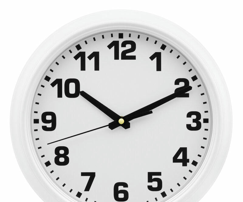 Настенные часы Алмаз А111