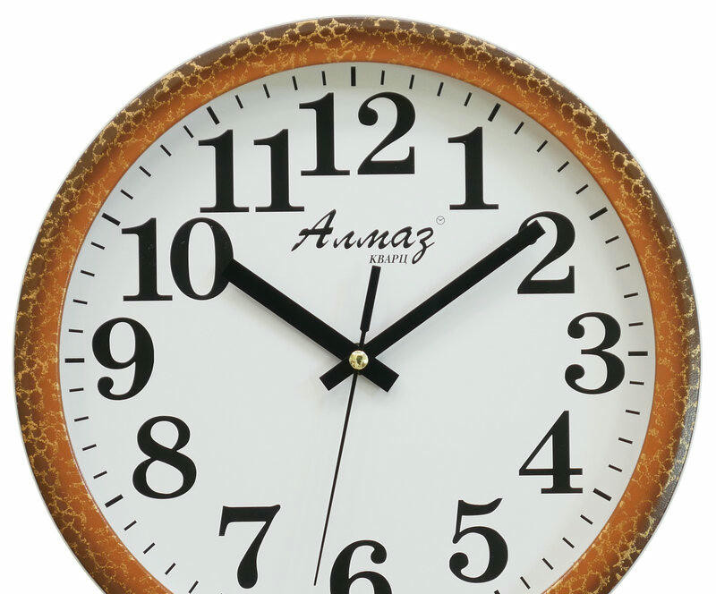 Настенные часы Алмаз В18