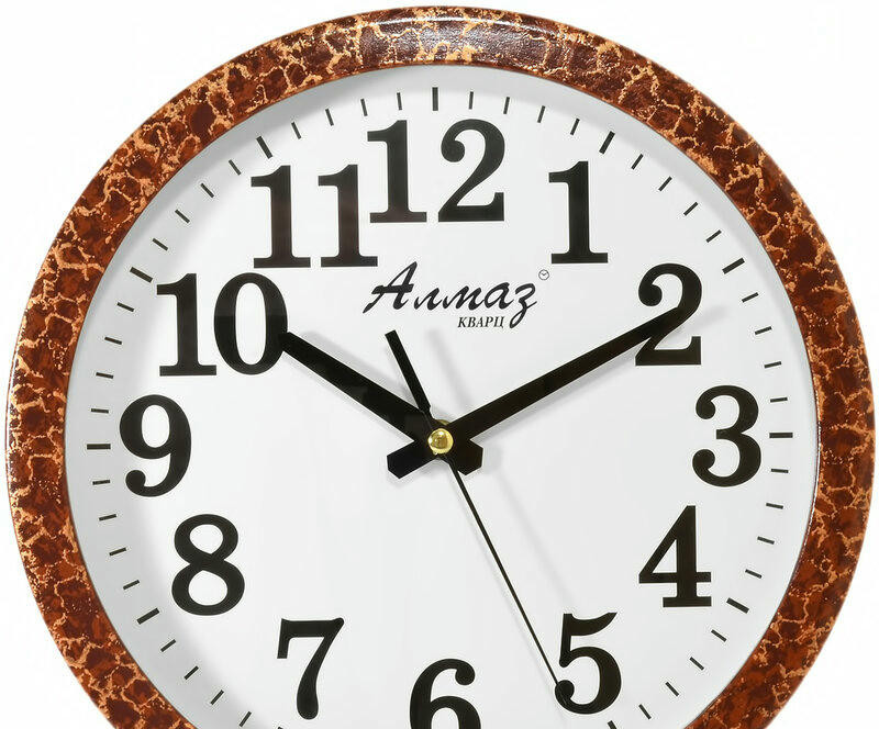 Настенные часы Алмаз В32