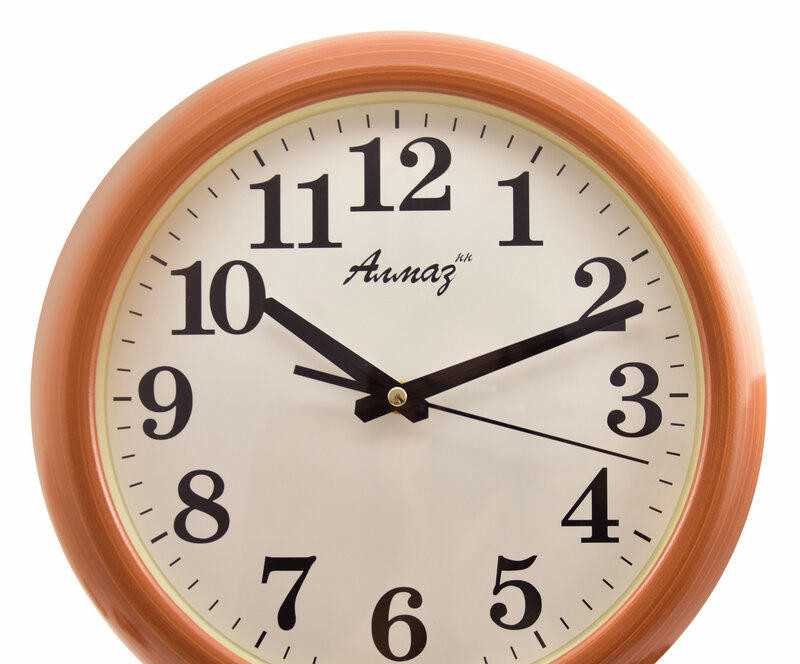 Настенные часы Алмаз Н28