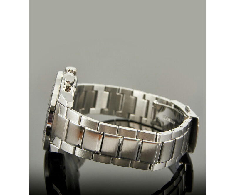 Наручные часы efr-574d-1a