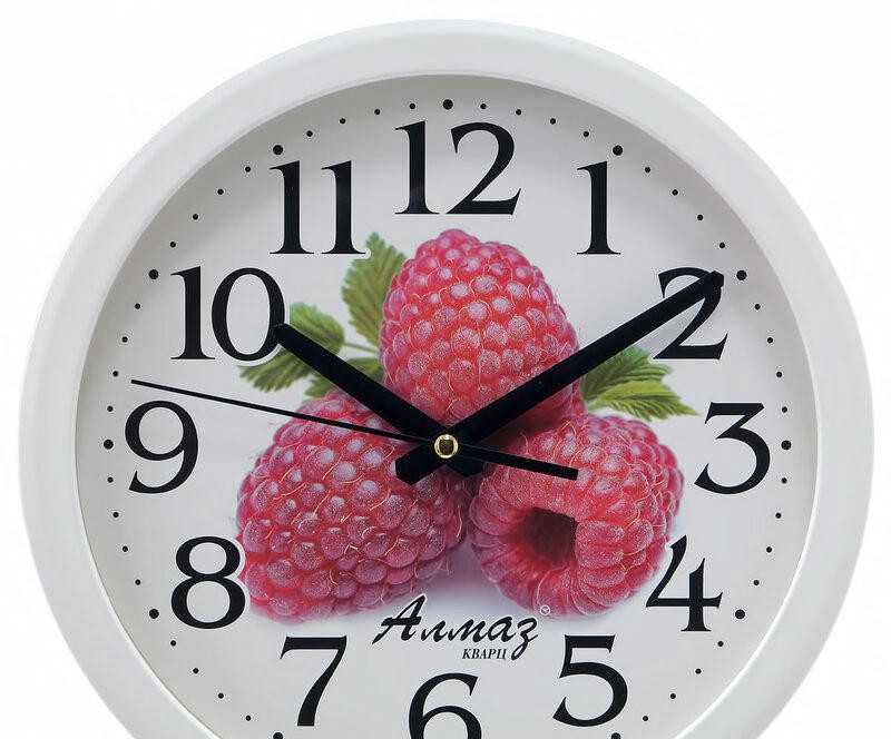 Настенные часы Алмаз В77