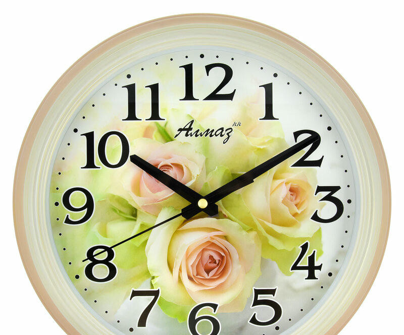 Настенные часы Алмаз А142