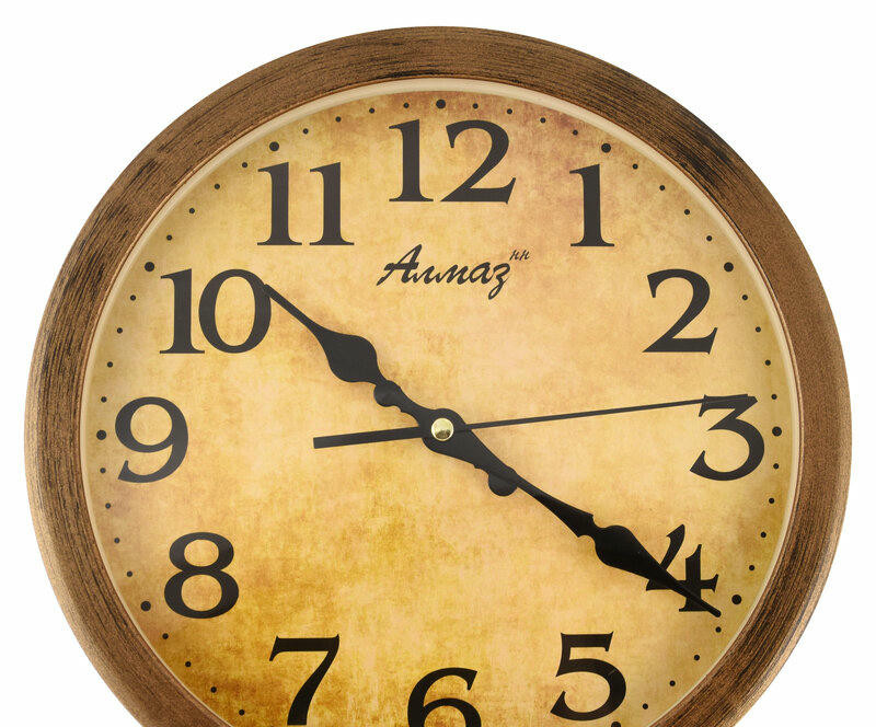 Настенные часы Алмаз В100