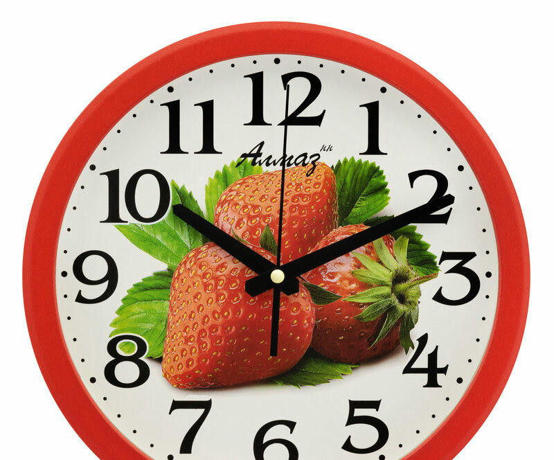 Настенные часы Алмаз В138