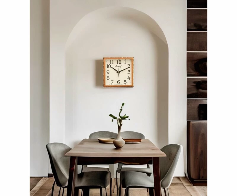 Настенные часы Алмаз М19